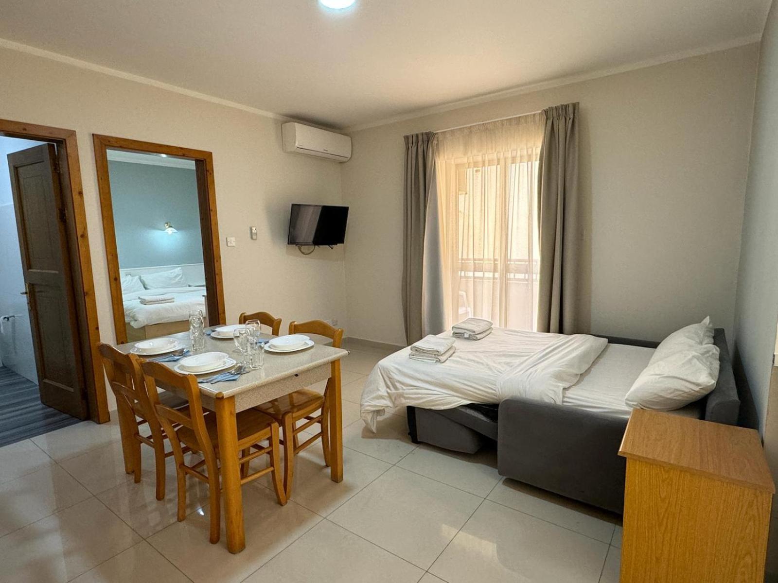 Apartmanhotel The Triton San Pawl il-Baħar